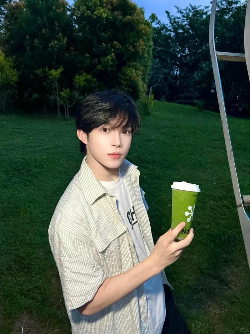 Khám phá ảnh trai đẹp 18 tuổi đẹp