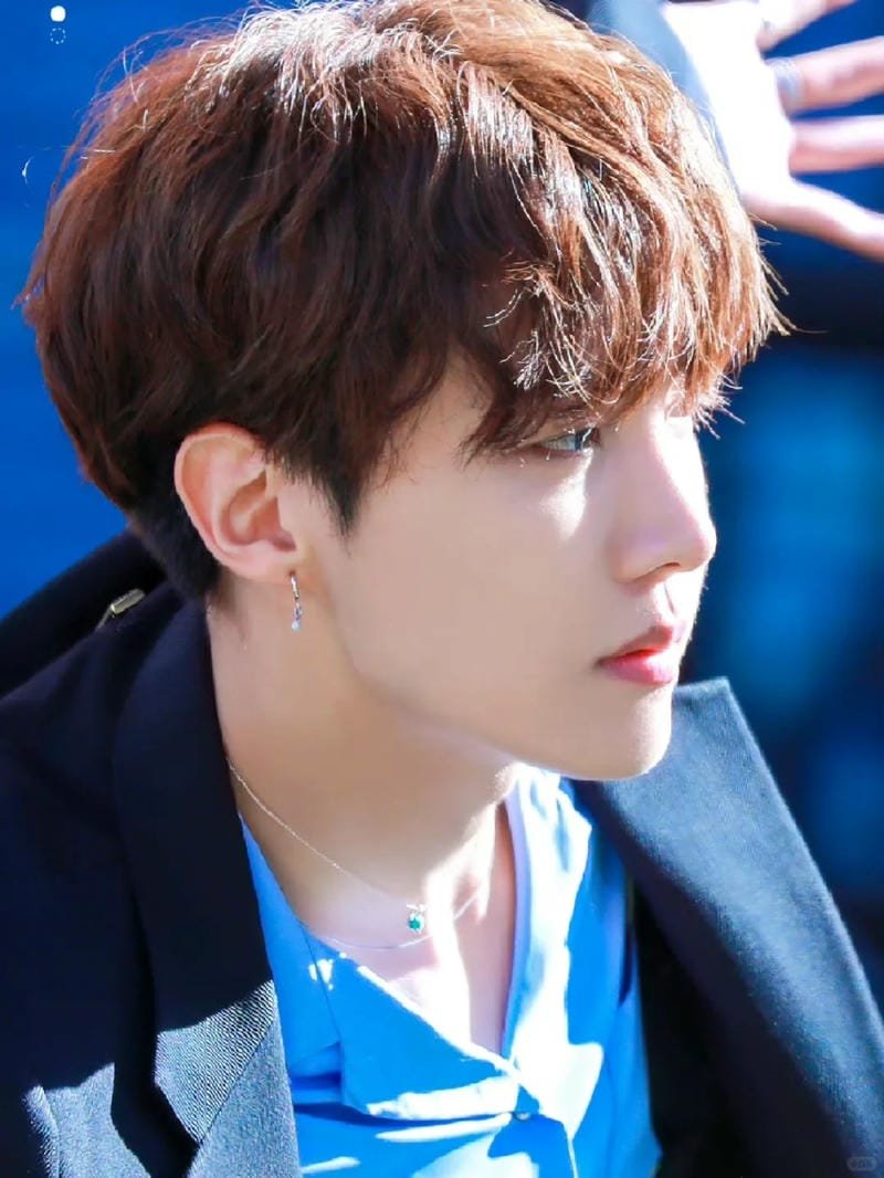 Khám phá hình ảnh j-hope cuốn hút