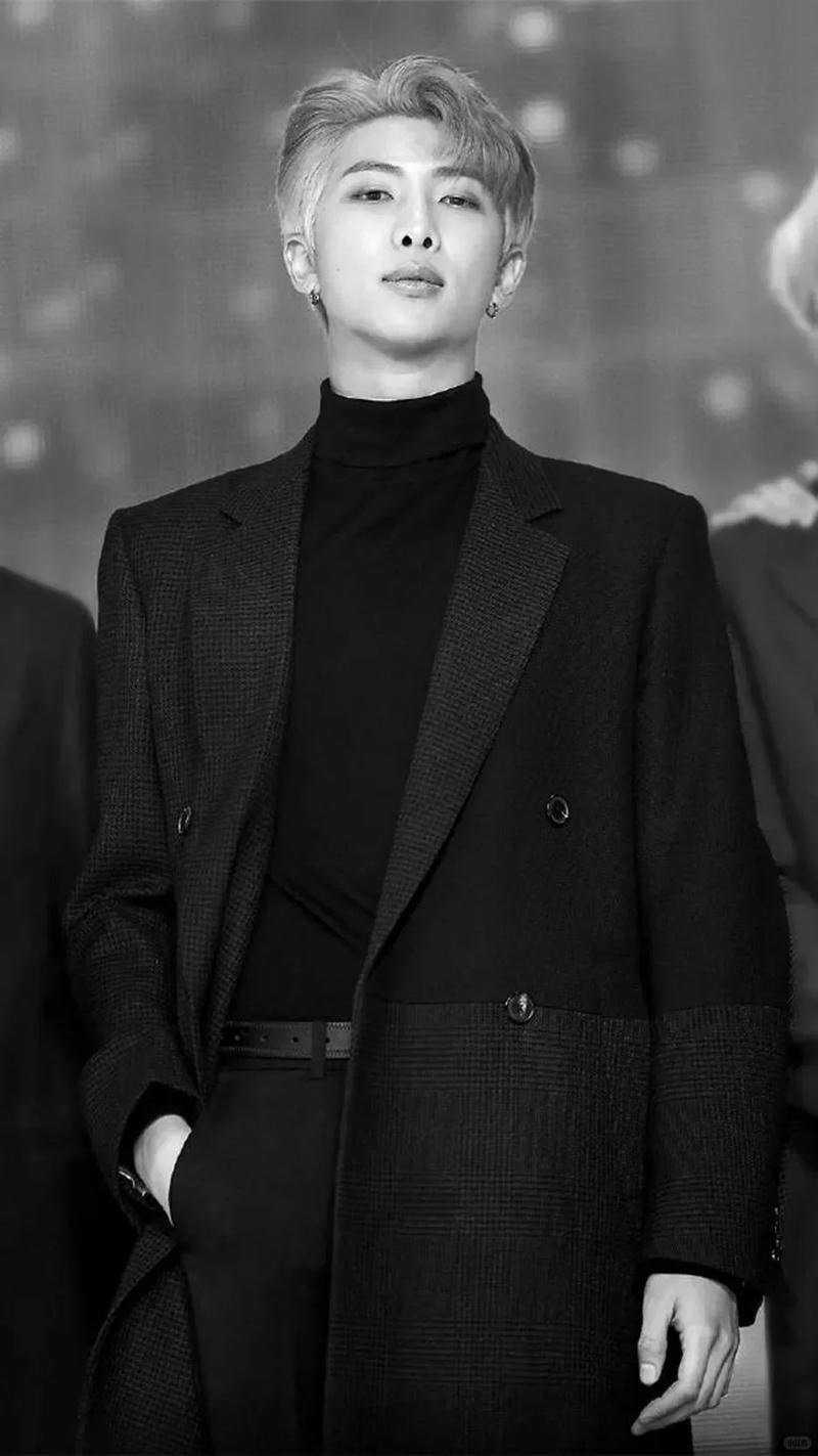 Khám phá hình ảnh rm cuốn hút