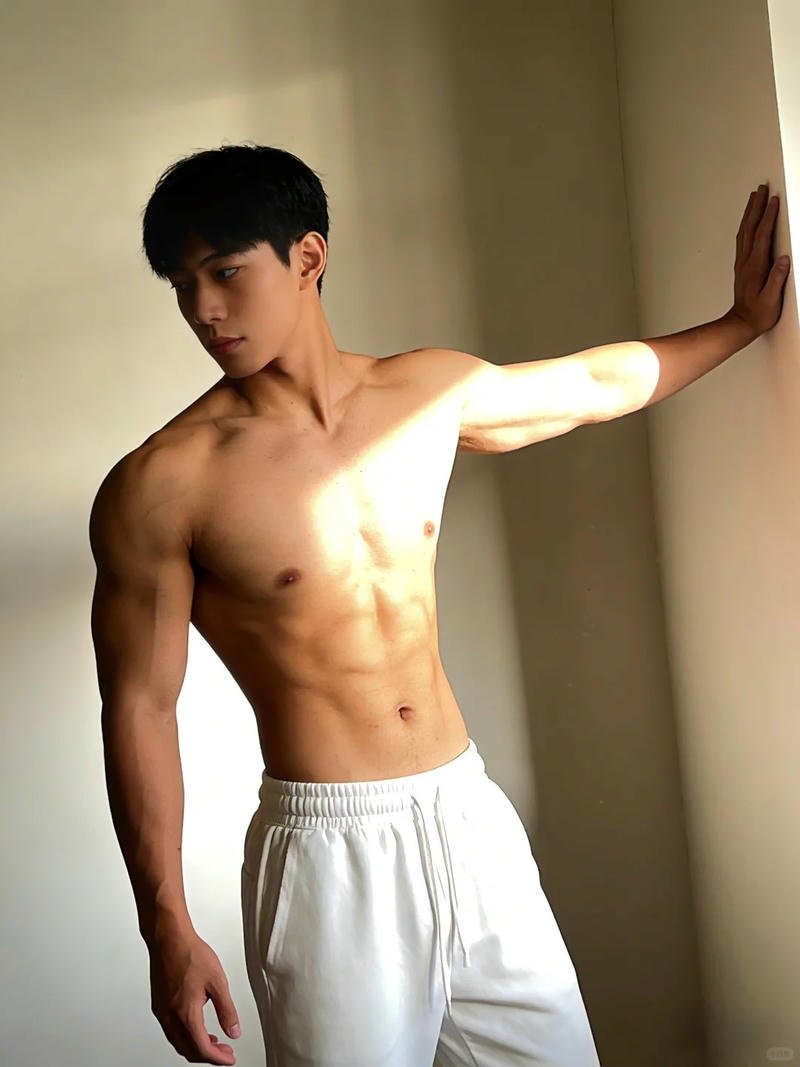 Khám phá hình ảnh trai đẹp 6 múi cuốn hút