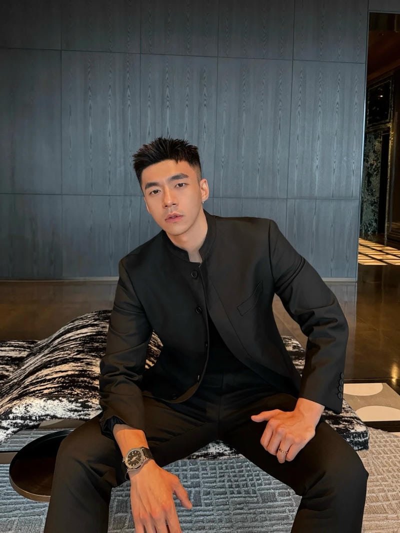 Loạt ảnh trai đẹp mặc vest chất lượng