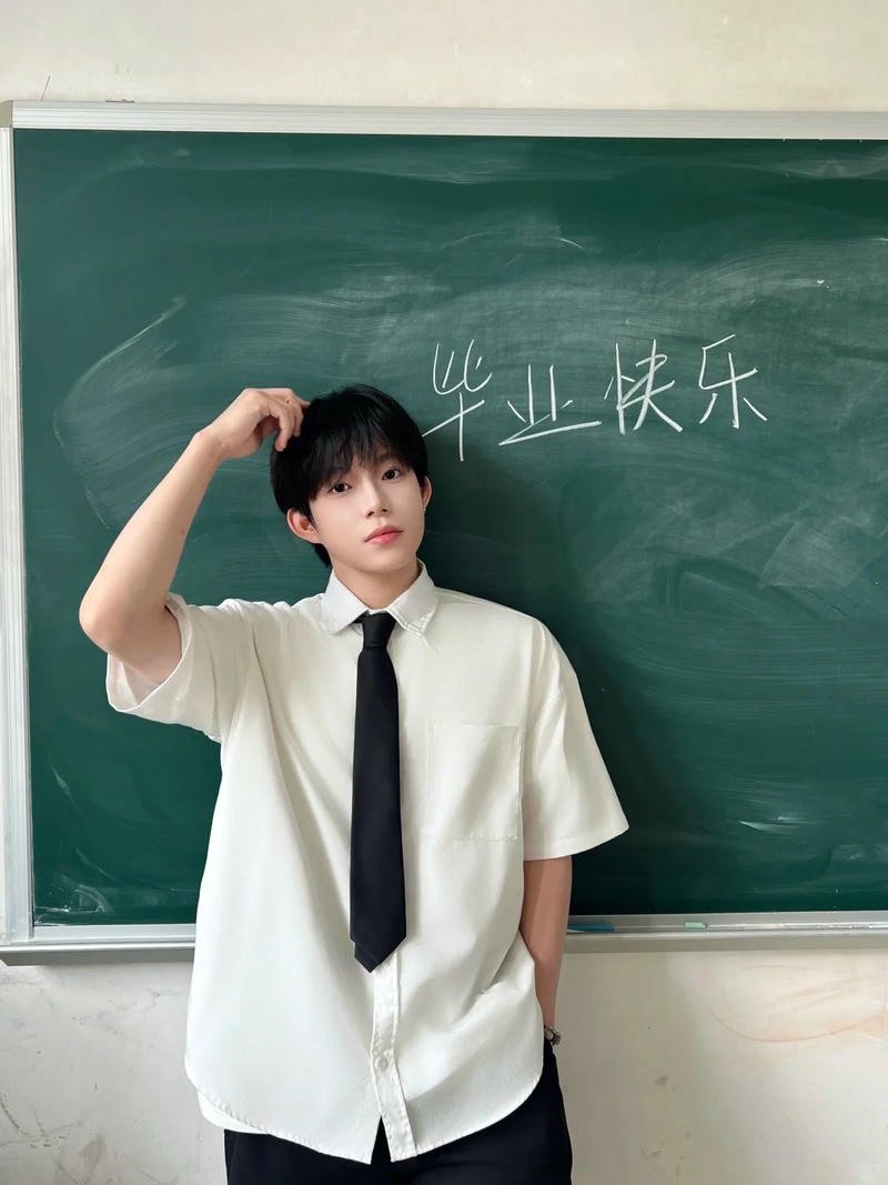 Loạt hình ảnh trai đẹp 18 tuổi độc quyền