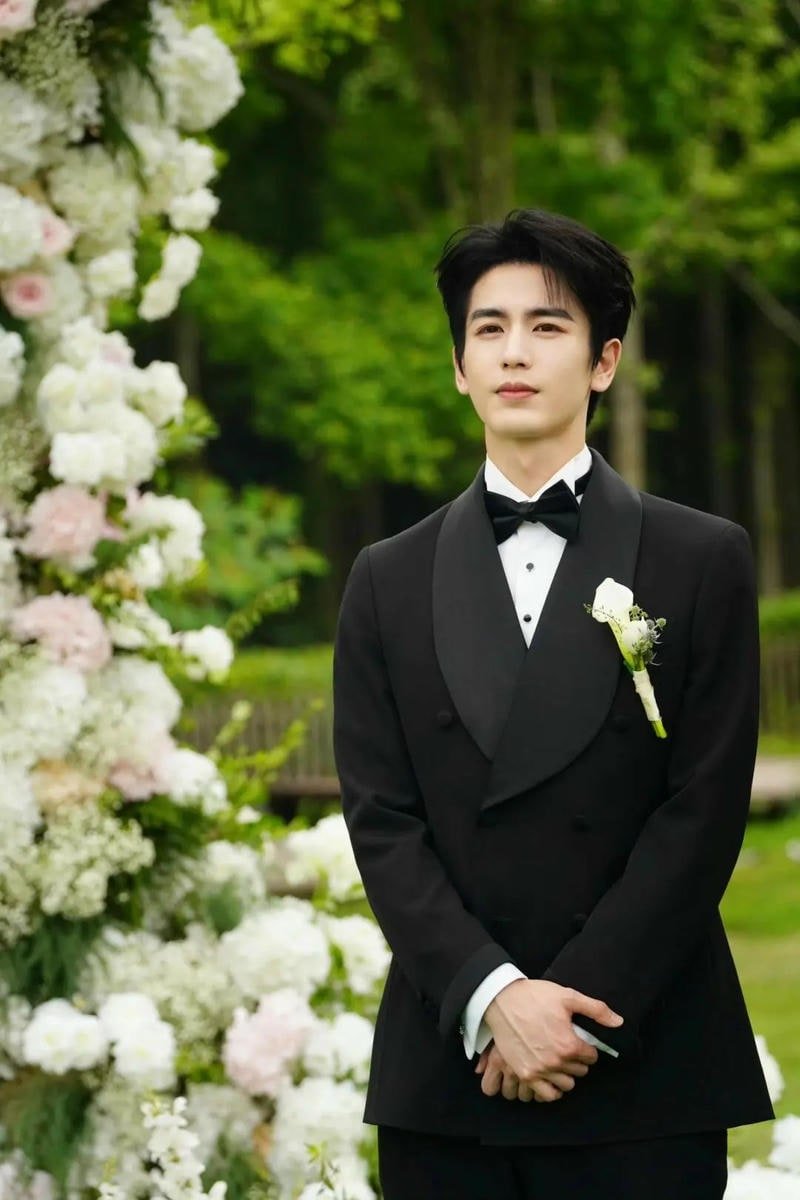 Loạt hình ảnh trai đẹp mặc vest cuốn hút