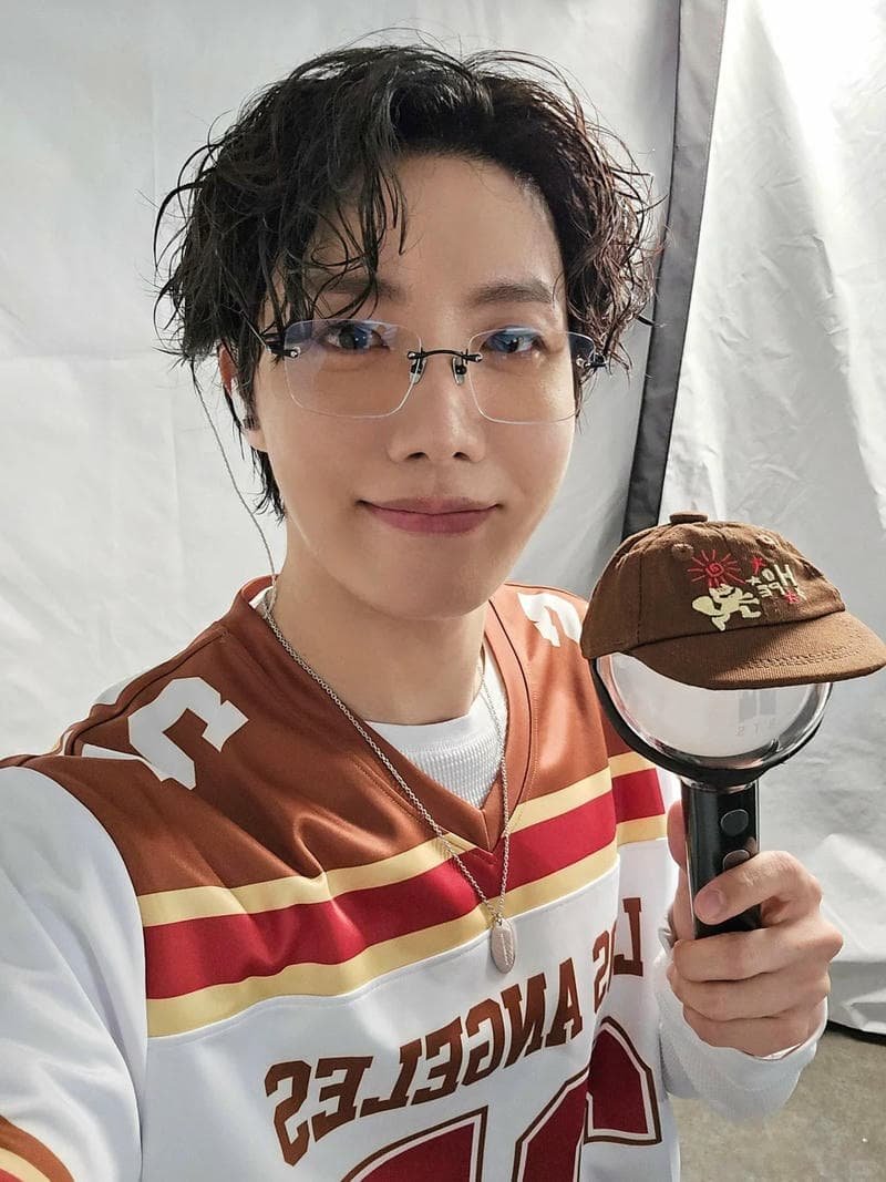 Ngắm hình ảnh j-hope mới nhất