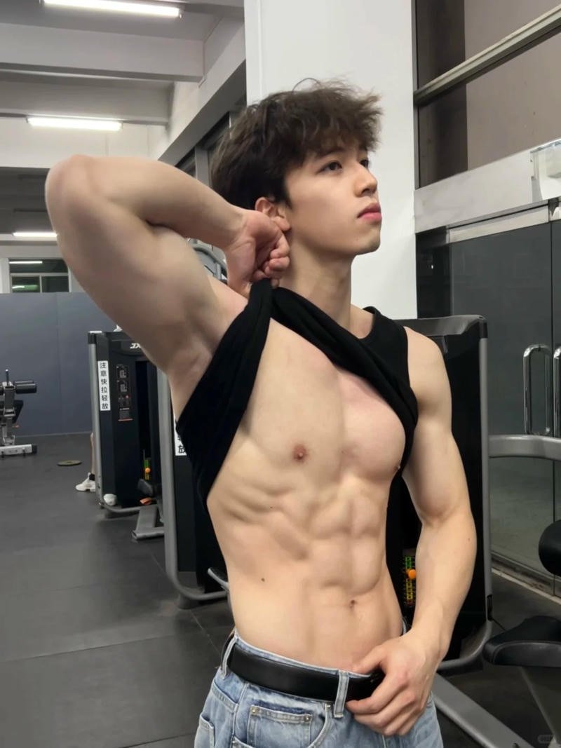 Tải hình ảnh trai đẹp 6 múi chất lượng cao