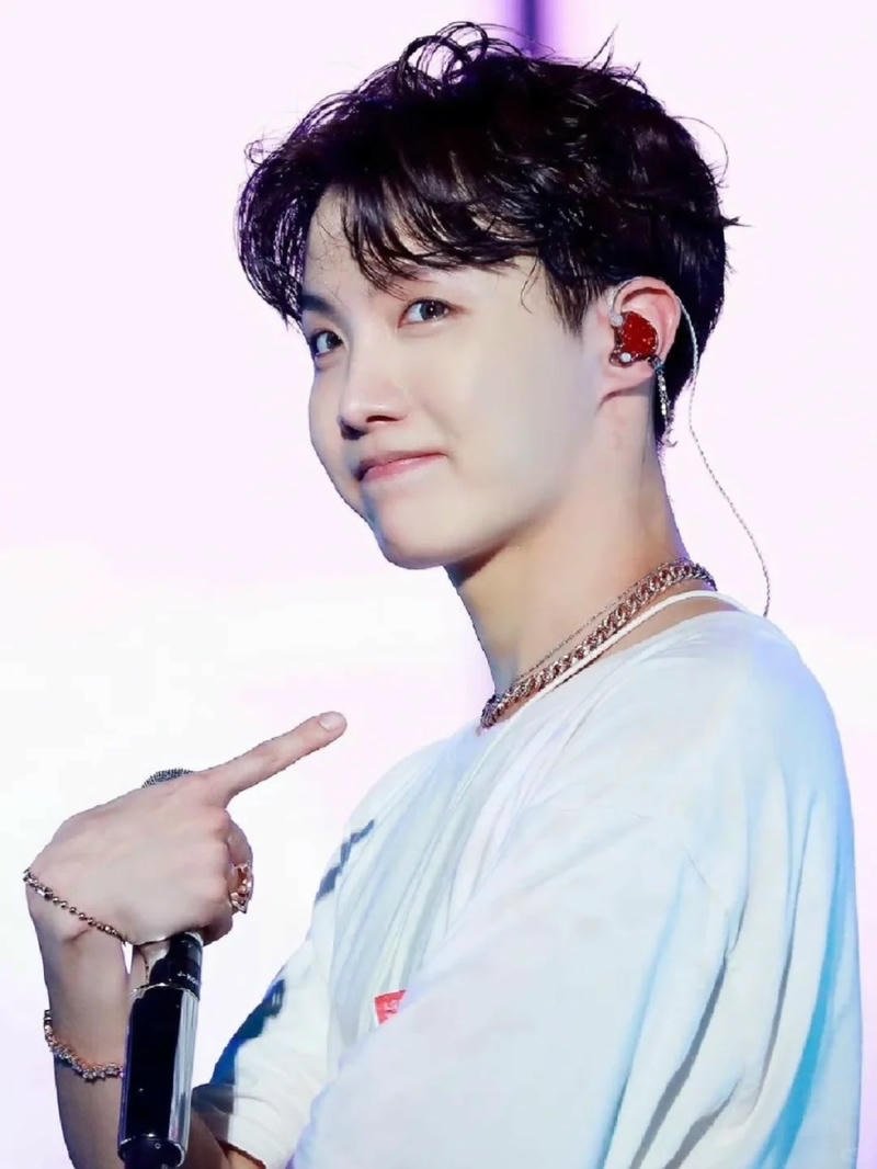 Tuyển chọn ảnh j-hope thu hút