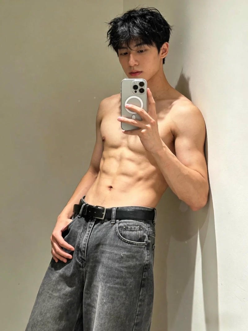 Tuyển tập bộ ảnh trai đẹp 6 múi săn miễn phí