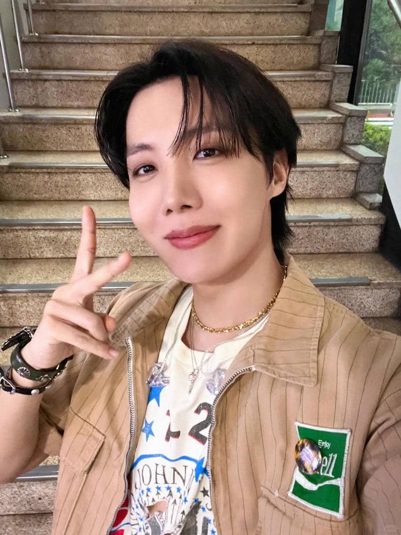 Xem bộ hình ảnh j-hope miễn phí