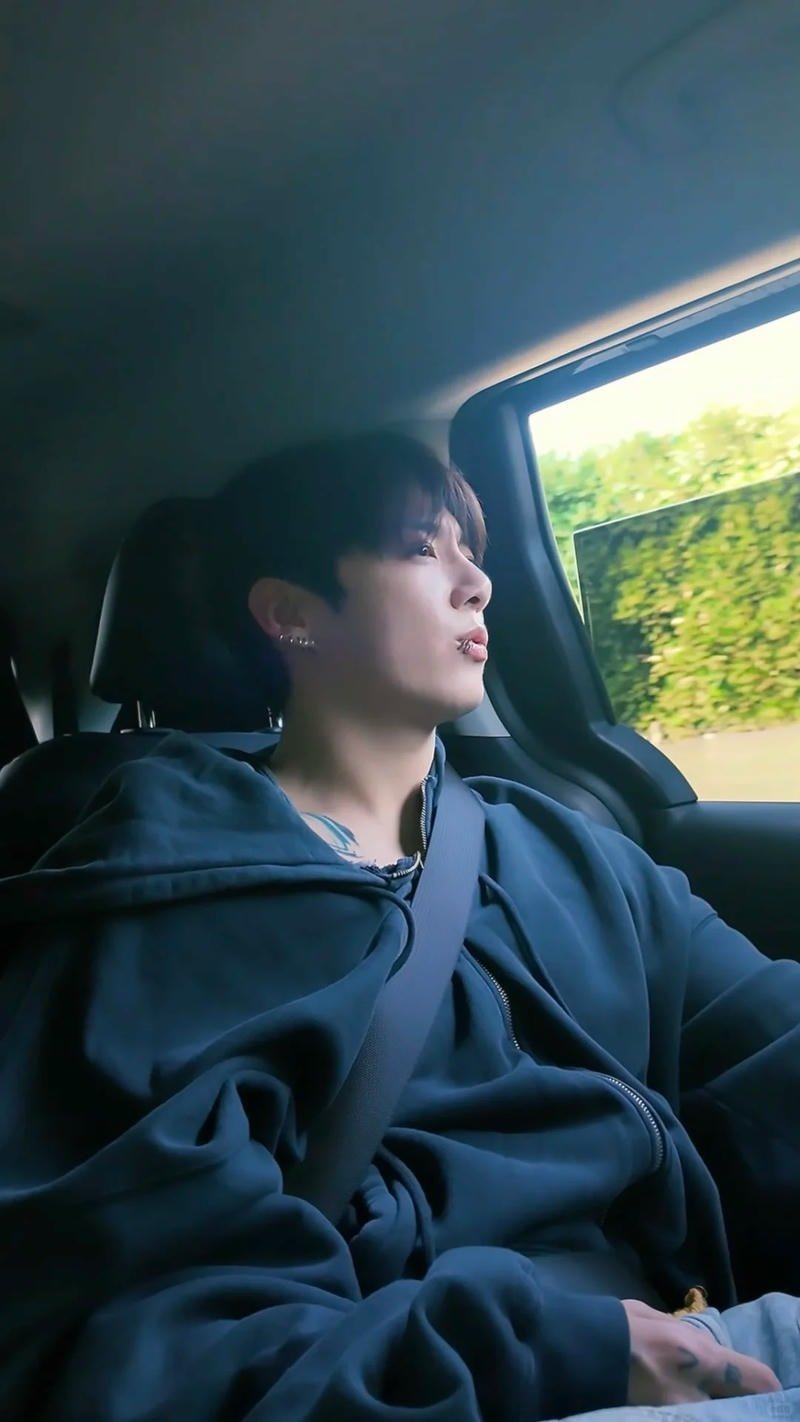 Xem hình ảnh jungkook chất lượng