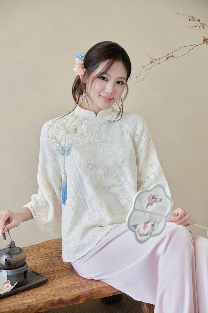 ảnh gái xinh mặc áo dài tết