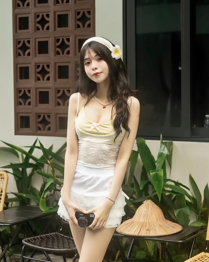 em gái 2k8 cuốn hút