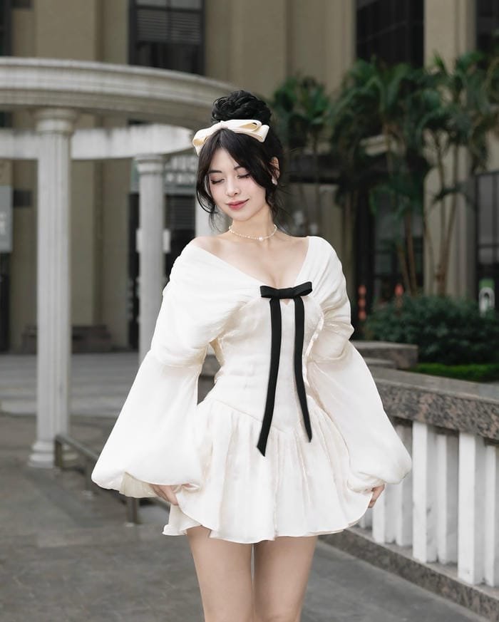 gái 2k8 hiện đại