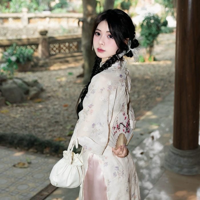 gái xinh áo dài tết ấn tượng