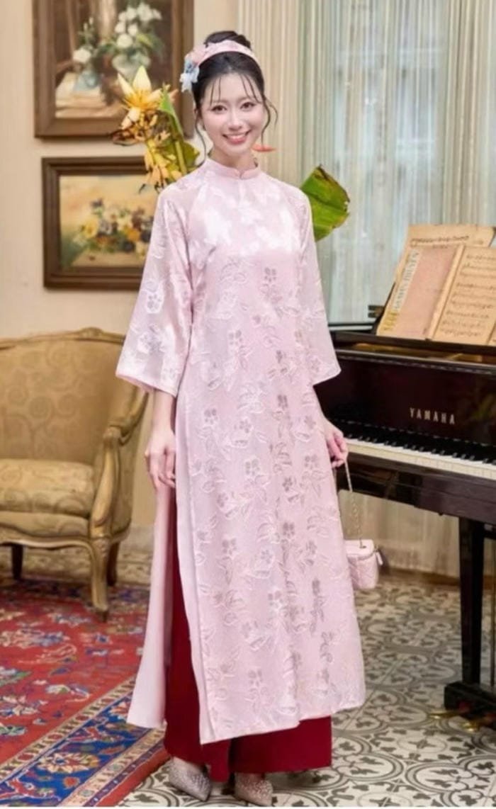 gái xinh áo dài tết đẳng cấp