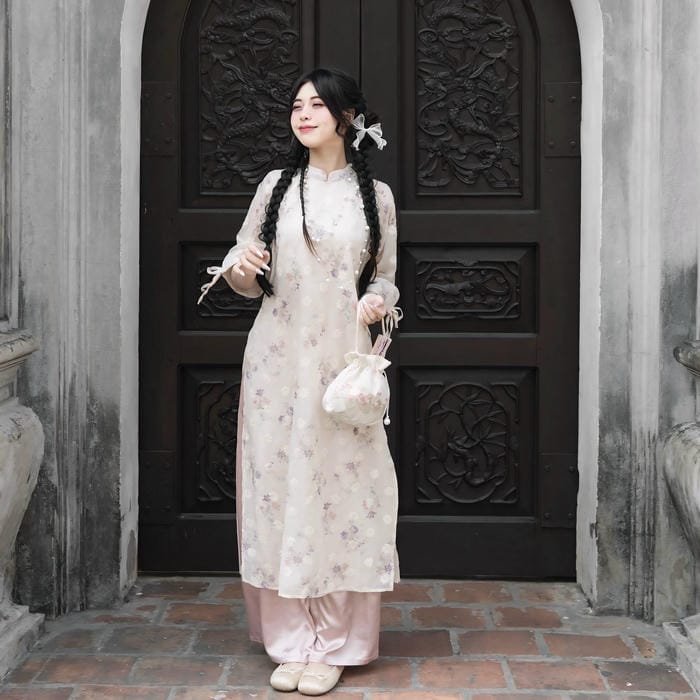 gái xinh áo dài tết sành điệu