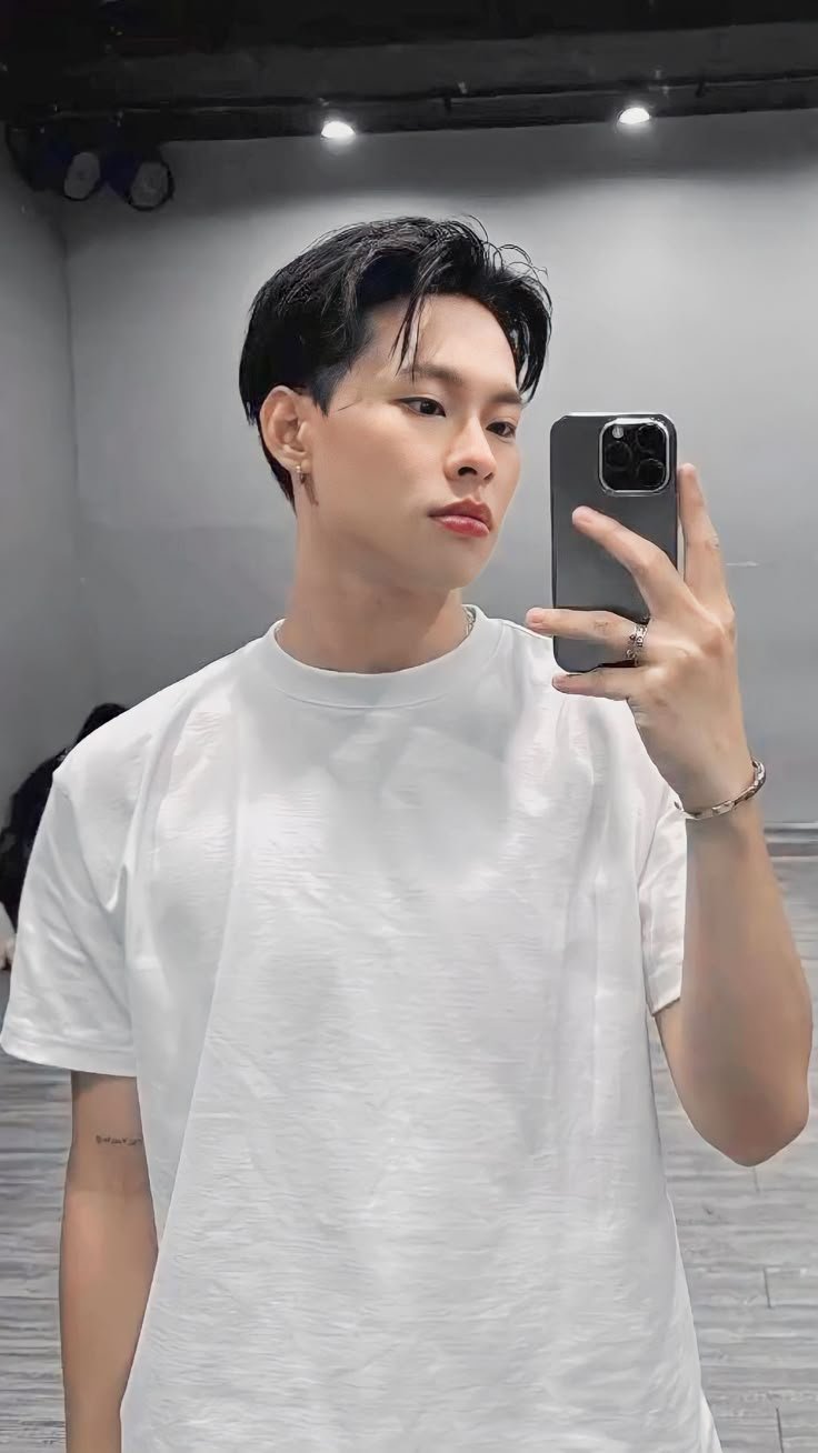 Ảnh hurrykng ánh mắt cuốn hút