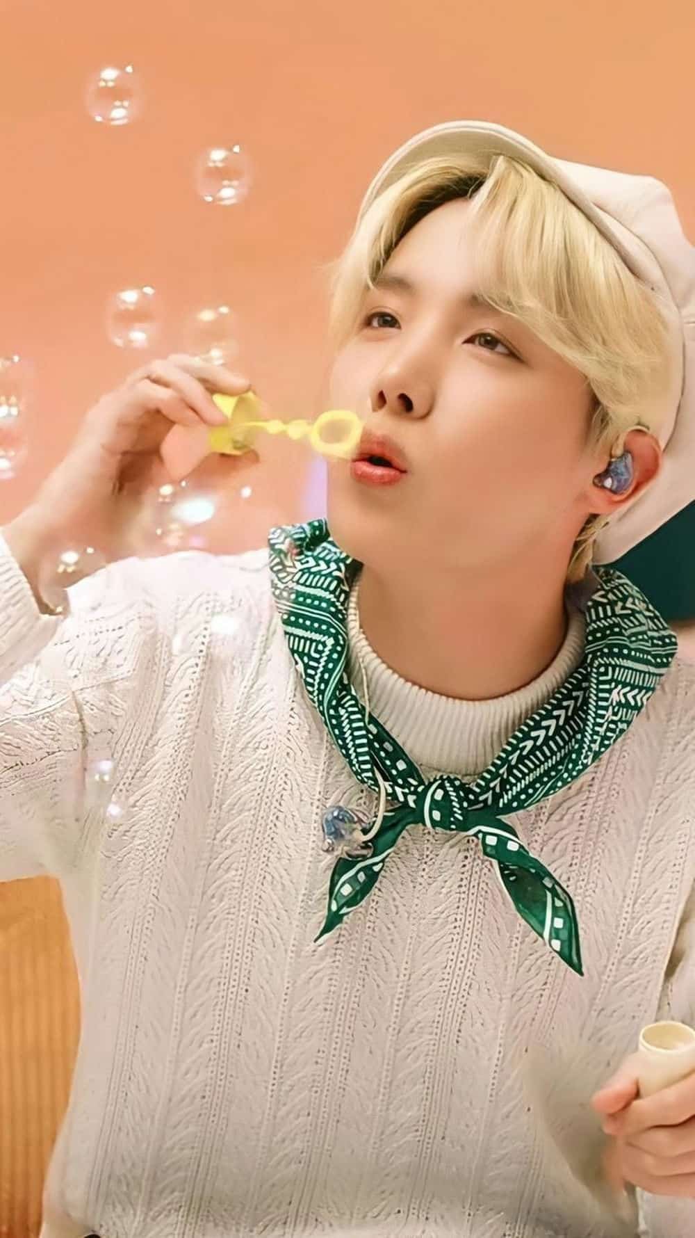 Ảnh j hope phong cách cá tính