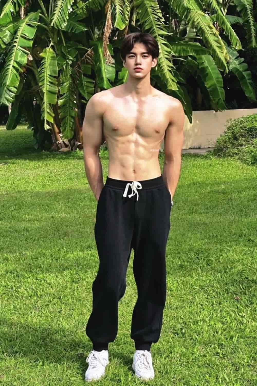 Ảnh trai đẹp cơ bắp cuốn