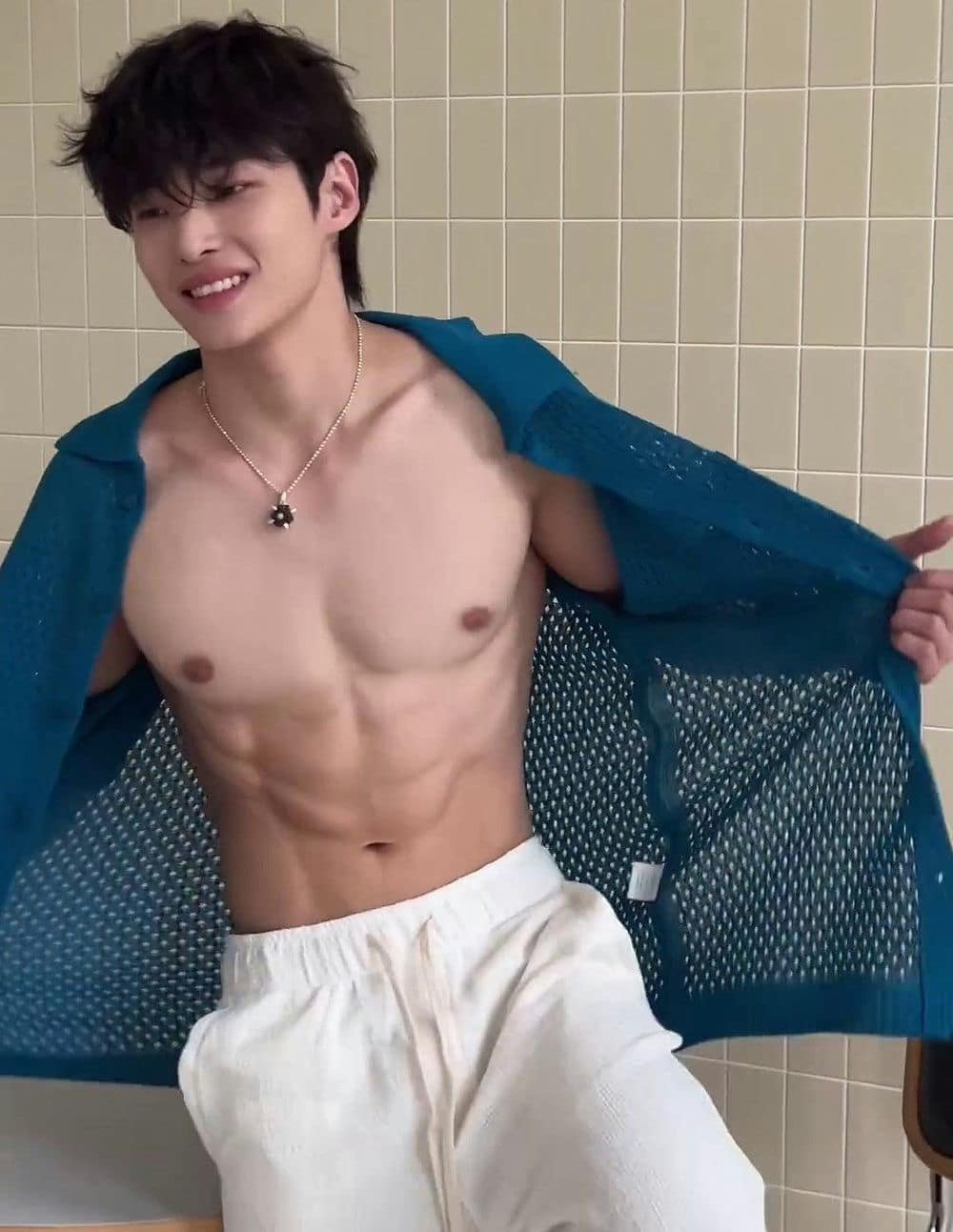 Ảnh trai đẹp cơ bắp gym