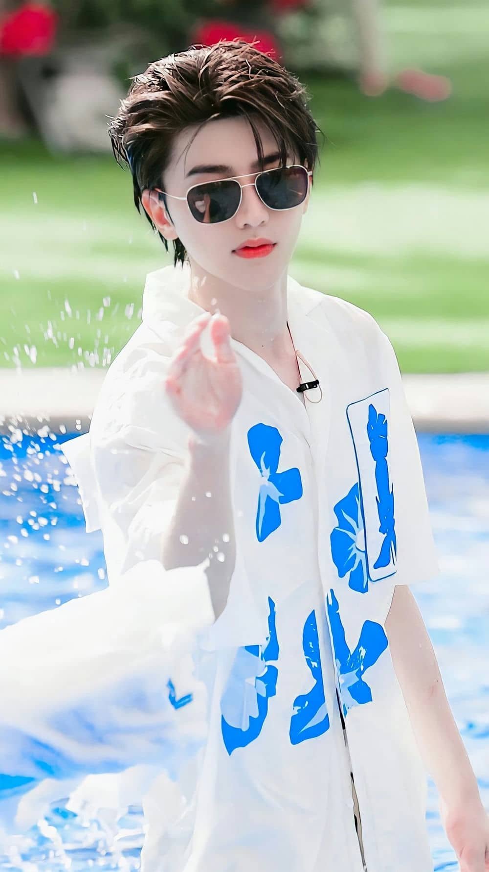 Ảnh trai đẹp đeo kính học sinh