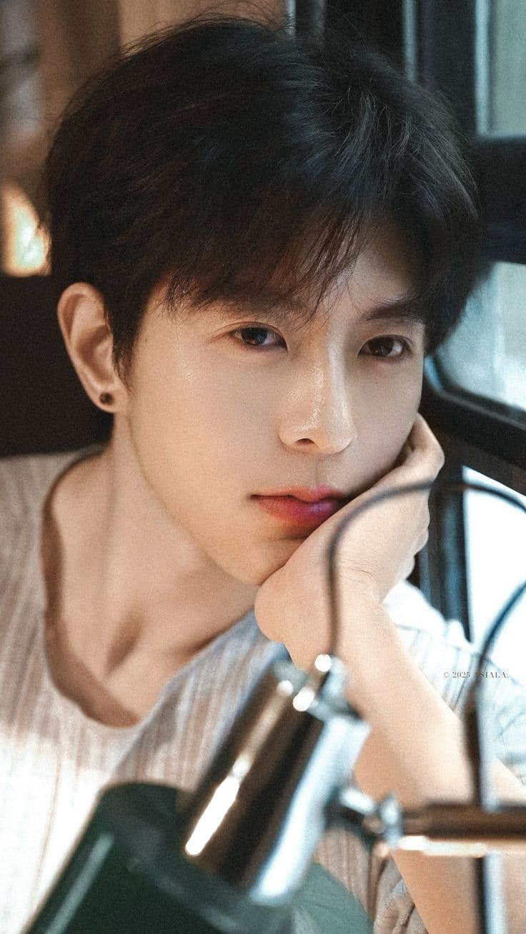 Ảnh trai đẹp thần thái 9x