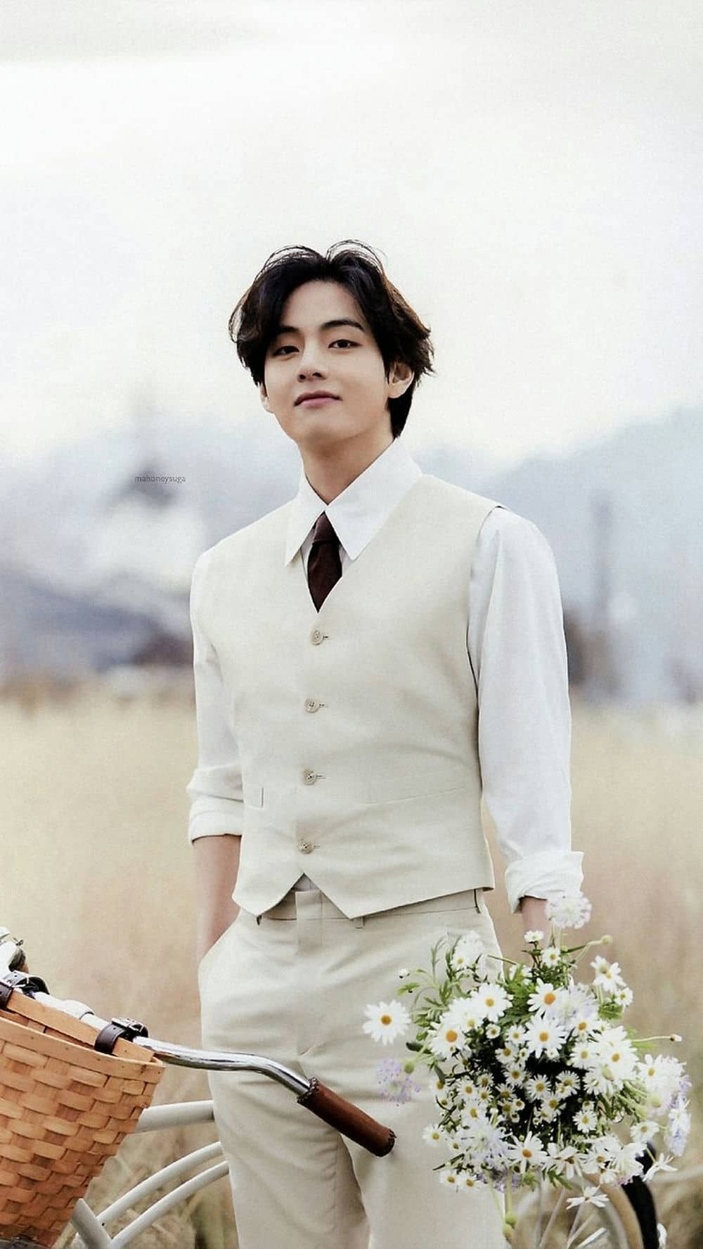 Ảnh v bts ánh mắt cuốn hút