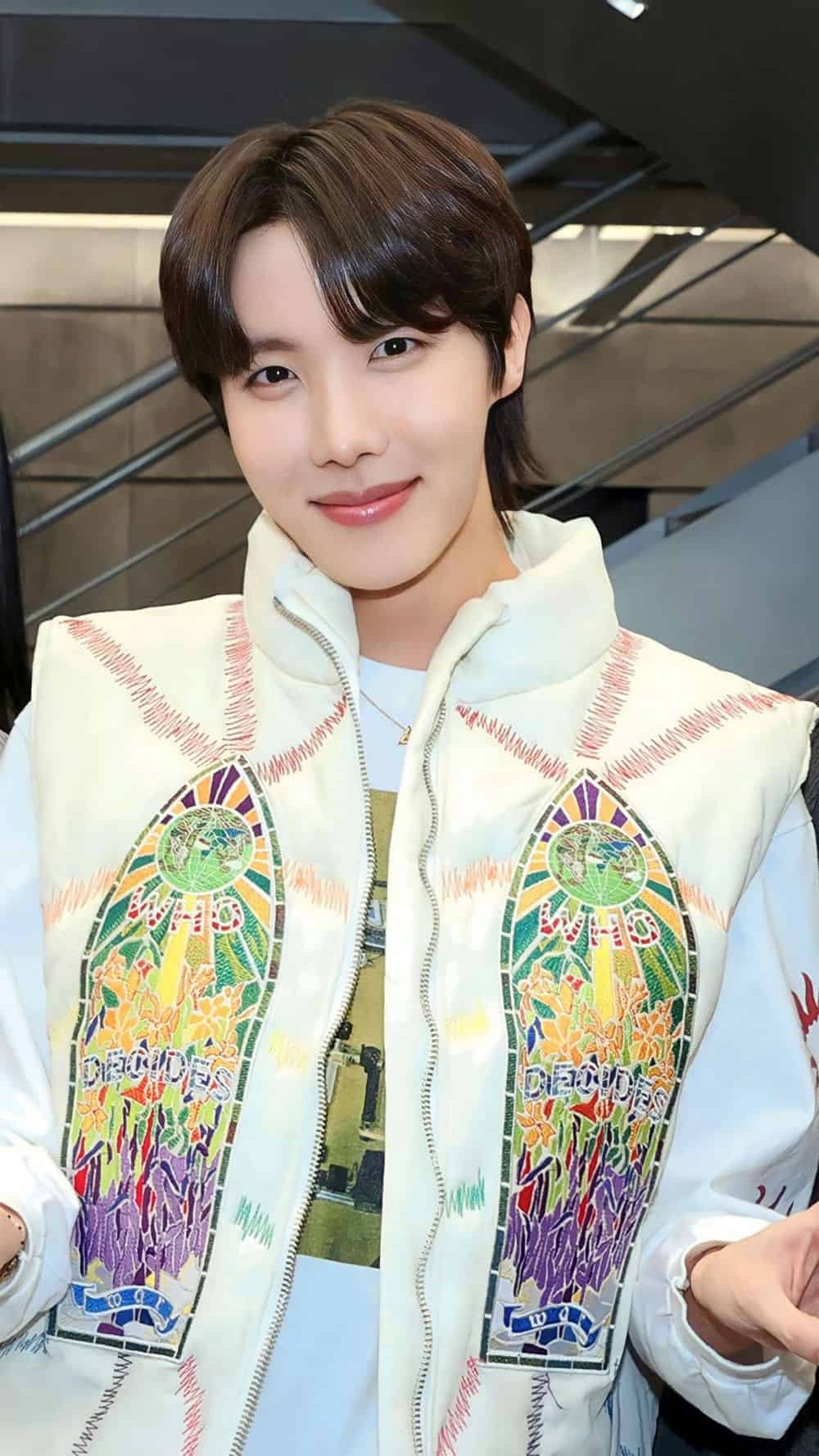 Ảnh v bts đời thường giản dị