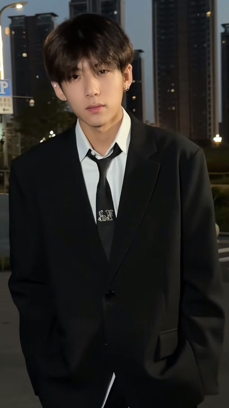 ảnh trai mặc vest cực điển trai