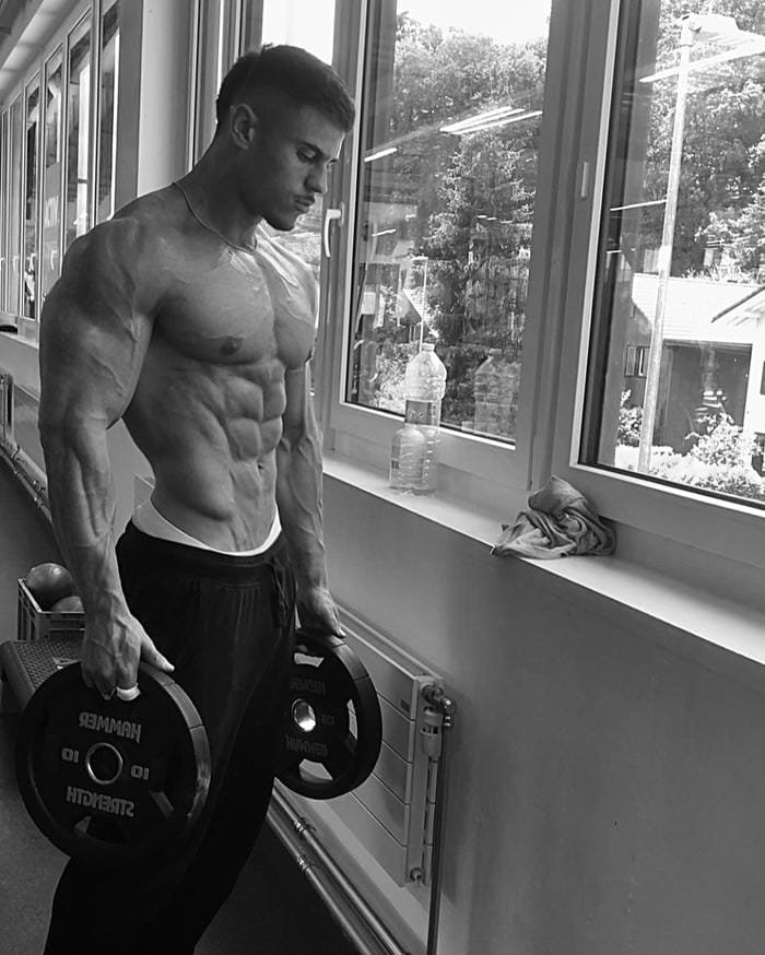 chan dung trai dep body dep