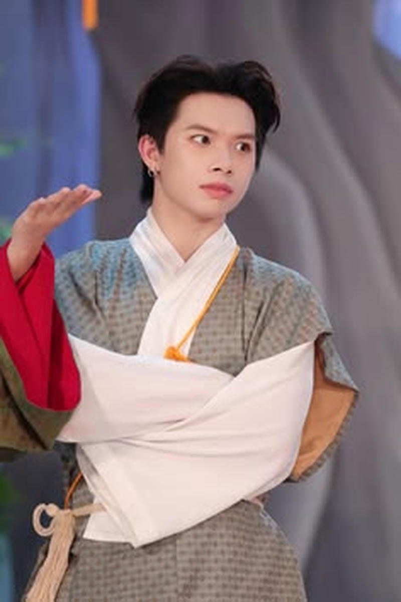 ảnh hieuthuhai đời thường