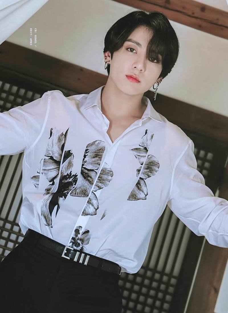 ảnh jungkook chụp ảnh