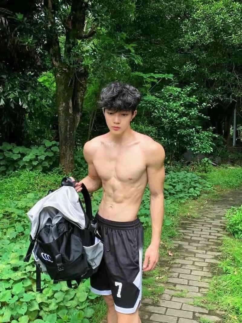 ảnh trai đẹp cơ bắp nổi bật