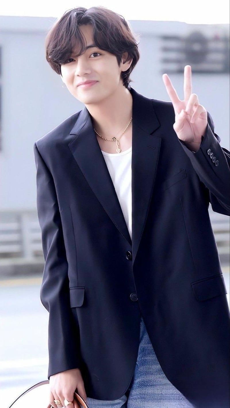 ảnh v-bts trẻ trung