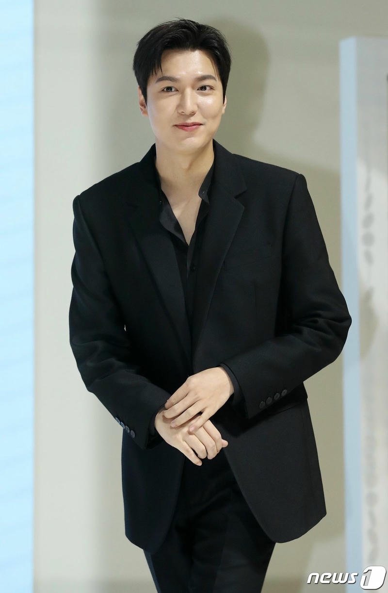 ảnh lee min ho chụp ảnh