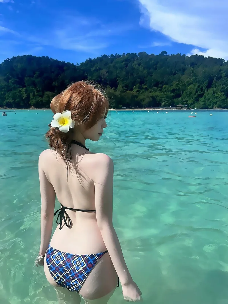 ảnh gái xinh mong to