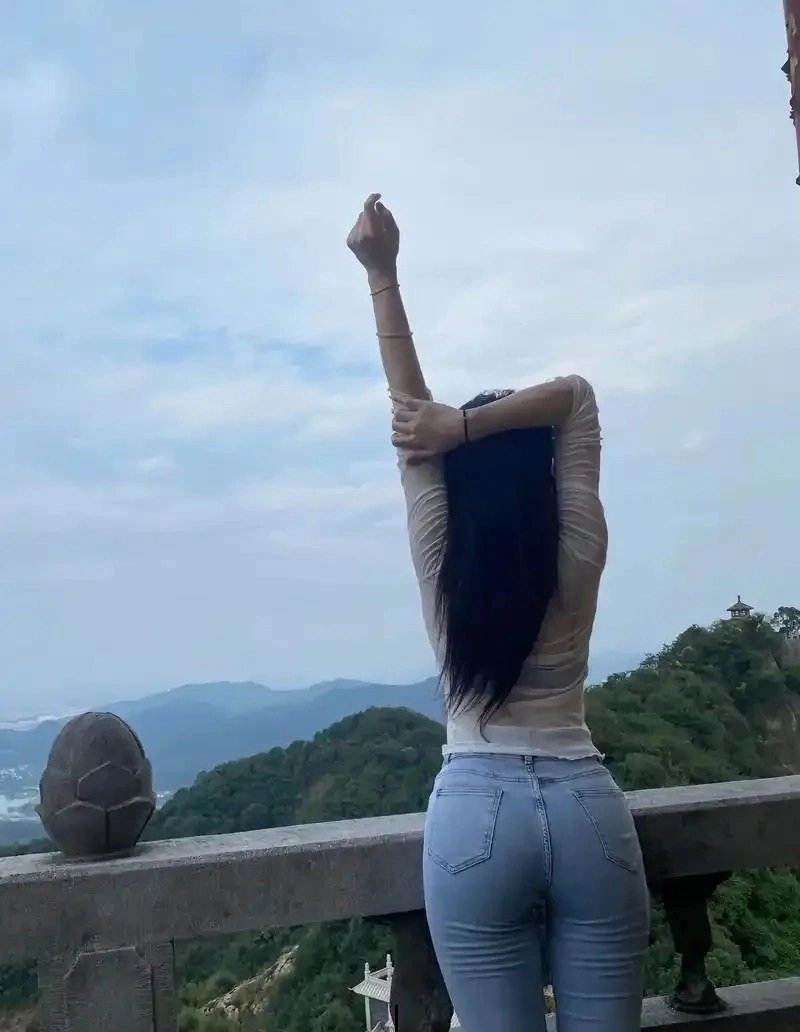 ảnh hot girl khoe lưng