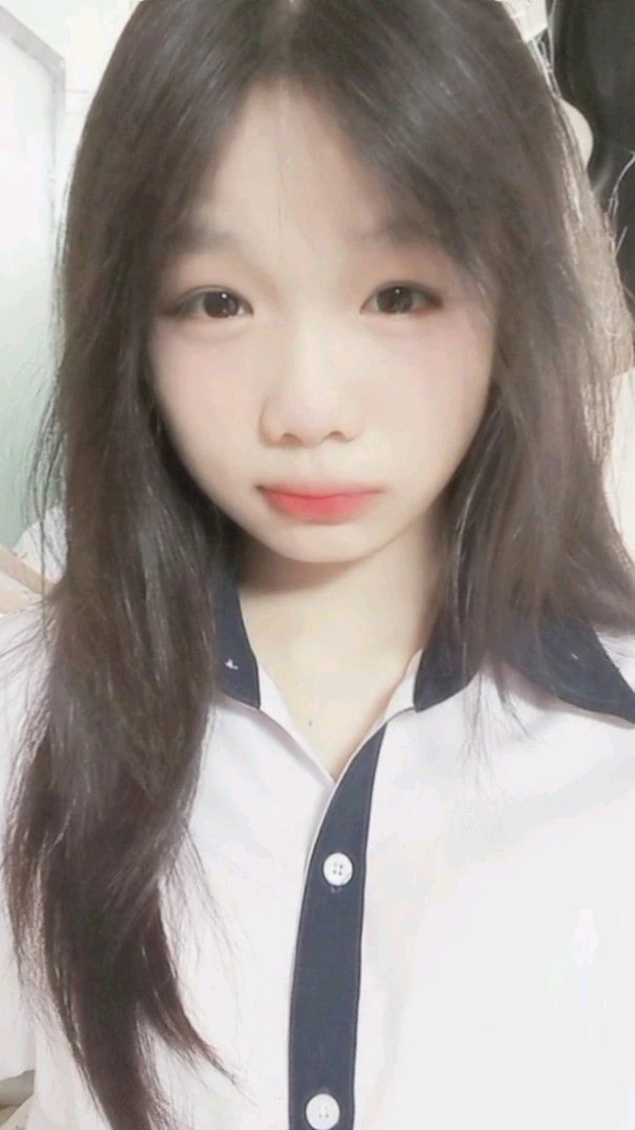 gái xinh 2k12 ngoài đời