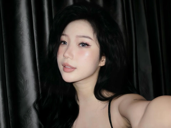 gái xinh cười cute