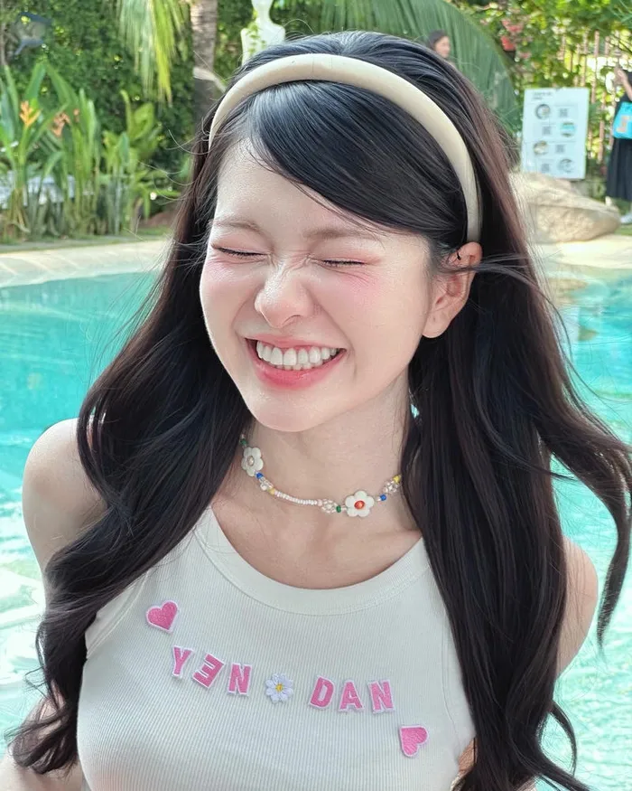 gái xinh cười hd