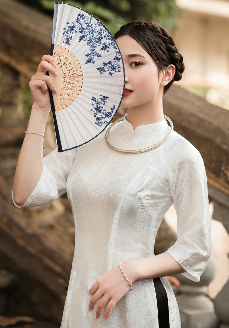 gái xinh mặc áo dài sexy