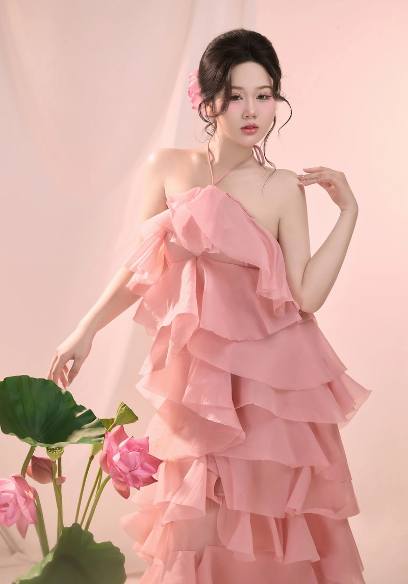 gái xinh mặc pinky hd