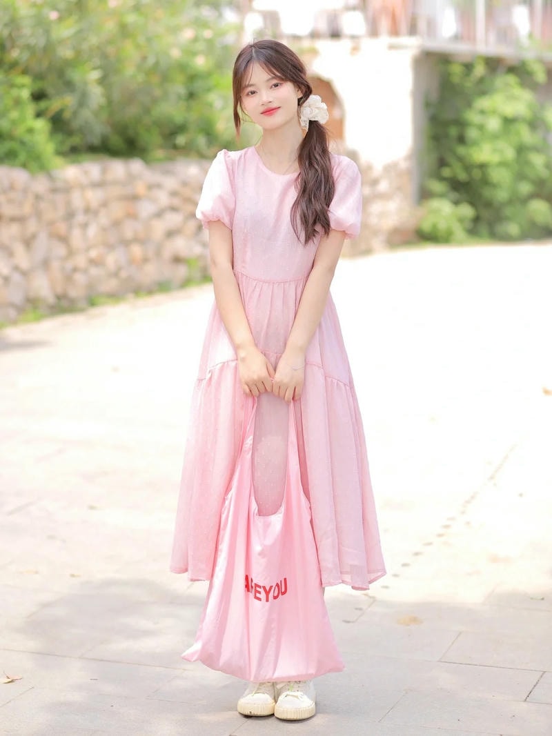 hình gái xinh mặc pinky