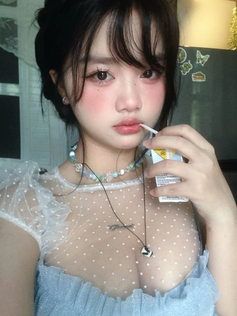 ảnh gái múp đẹp