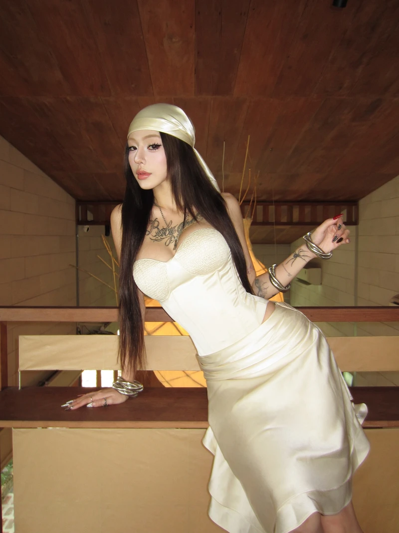 ảnh gái ngon mặc đầm trắng