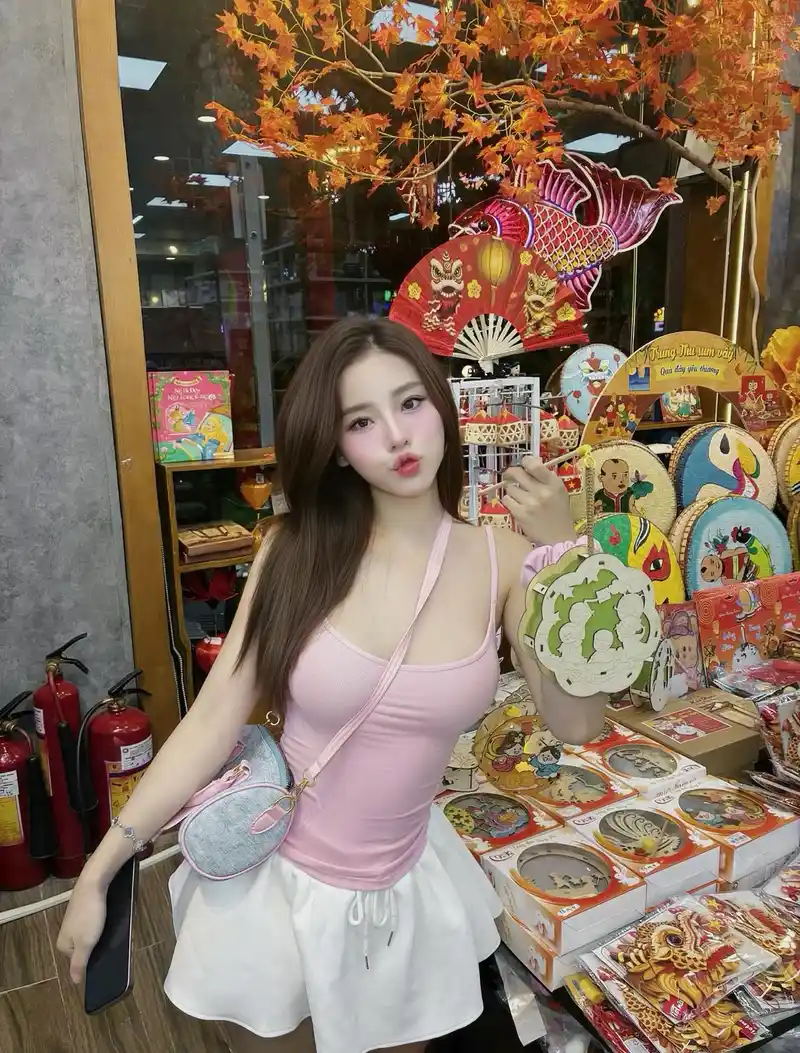 ảnh gái vn da trắng