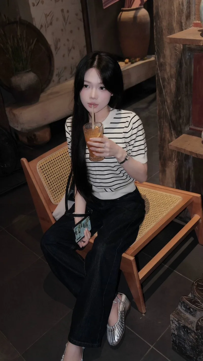 ảnh gái xinh công sở tóc dàig