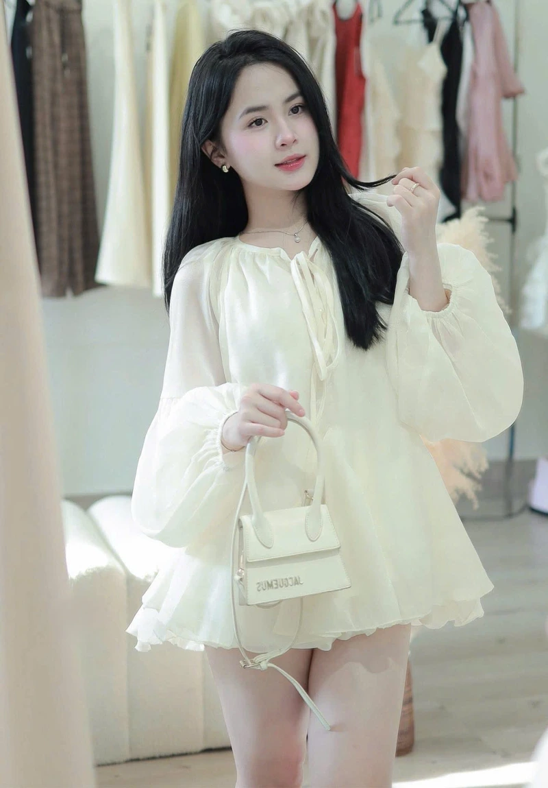 ảnh gái xinh mặc váy trắng bong beo
