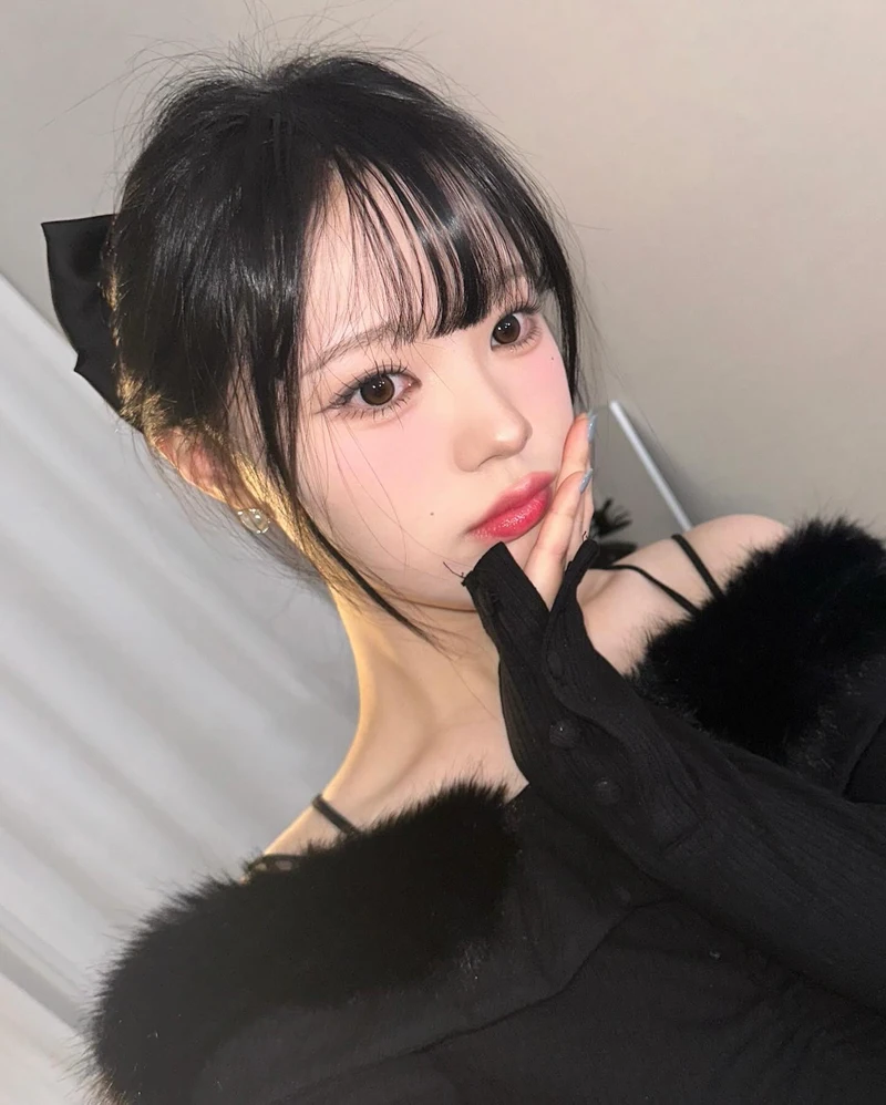 gái đẹp ra trắng