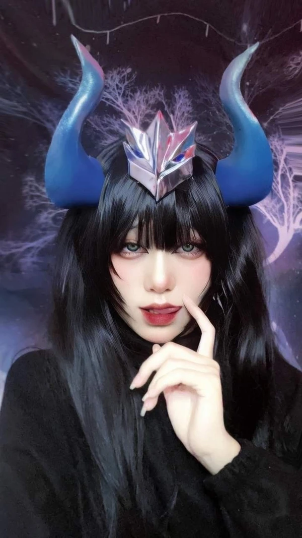 gái xinh cosplay Free Fire cực kỳ cuốn hút