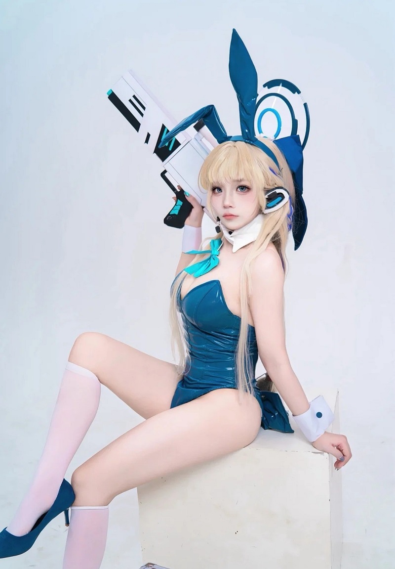 gái xinh cosplay nhân vật anime